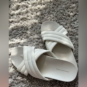 American eagle slide sandals